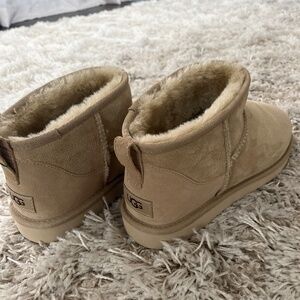 UGG Women’s Classic Ultra Mini Boots ‘Sand’